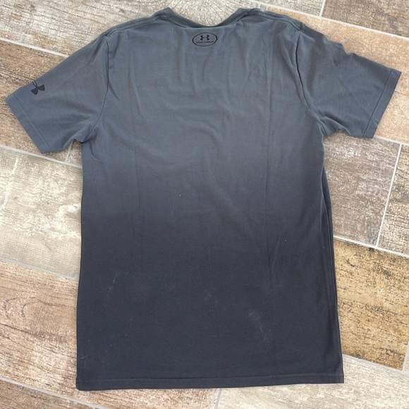 Under Armour Mens Gray Performance Tee Loose Fit Short Sleeve Small S Heat Gear - Picture 5 of 6